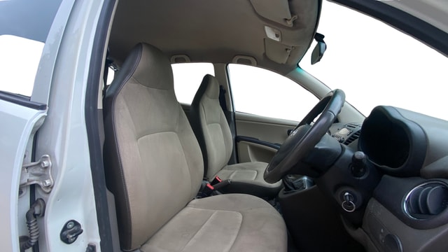 View Hyundai i10 Image 25 Used Hyundai i10 Image 25