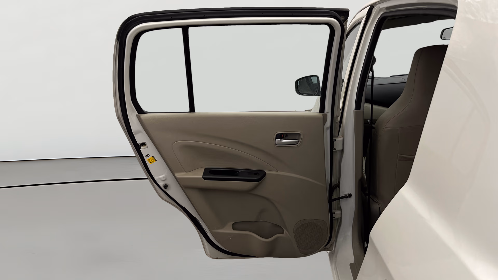 View 2017 Maruti Suzuki 1000 Base Variant Image 22 Used 2017 Maruti Suzuki 1000 Base Variant Image 22