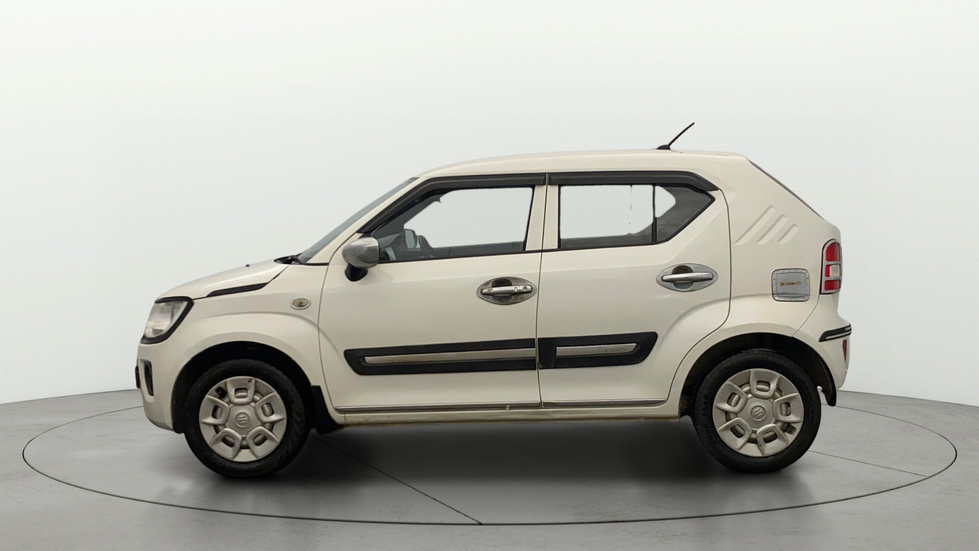 View 2020 Maruti Suzuki 1000 Base Variant Image 5 Used 2020 Maruti Suzuki 1000 Base Variant Image 5