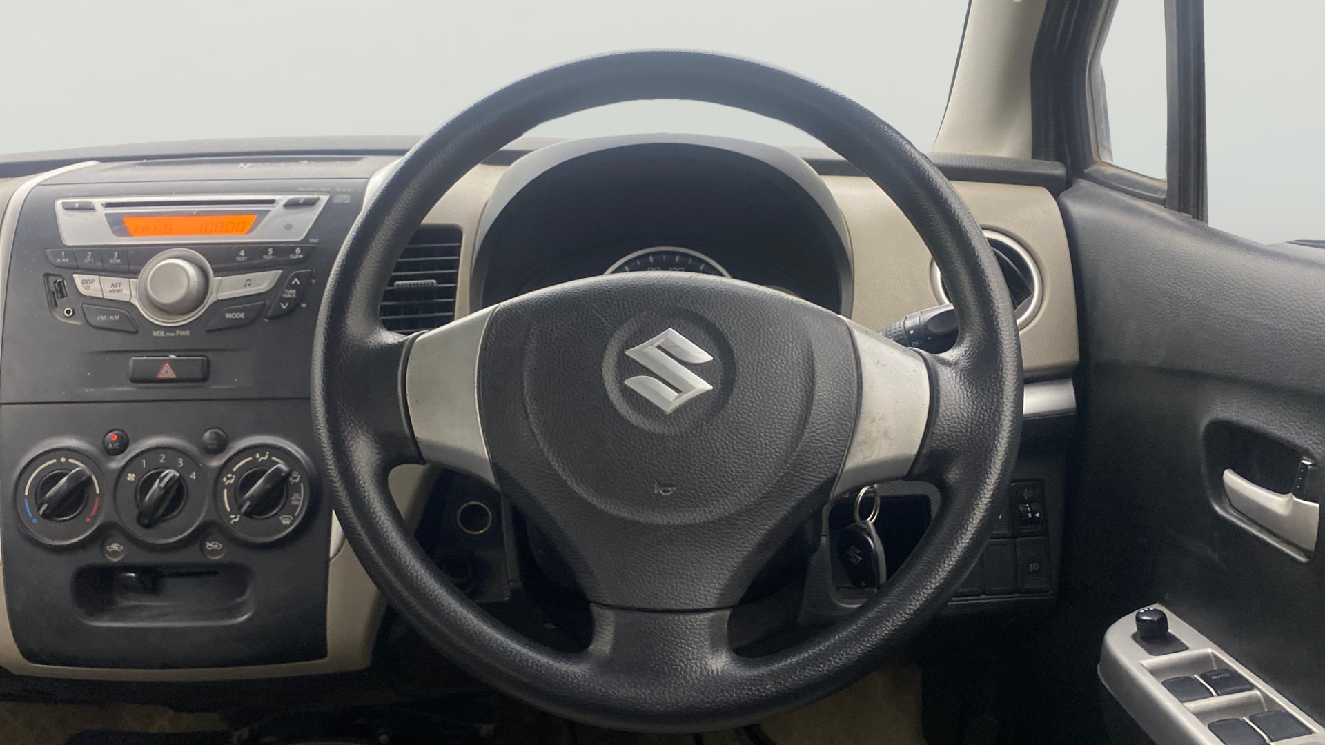 View 2015 Maruti Suzuki 1000 Base Variant Image 20 Used 2015 Maruti Suzuki 1000 Base Variant Image 20