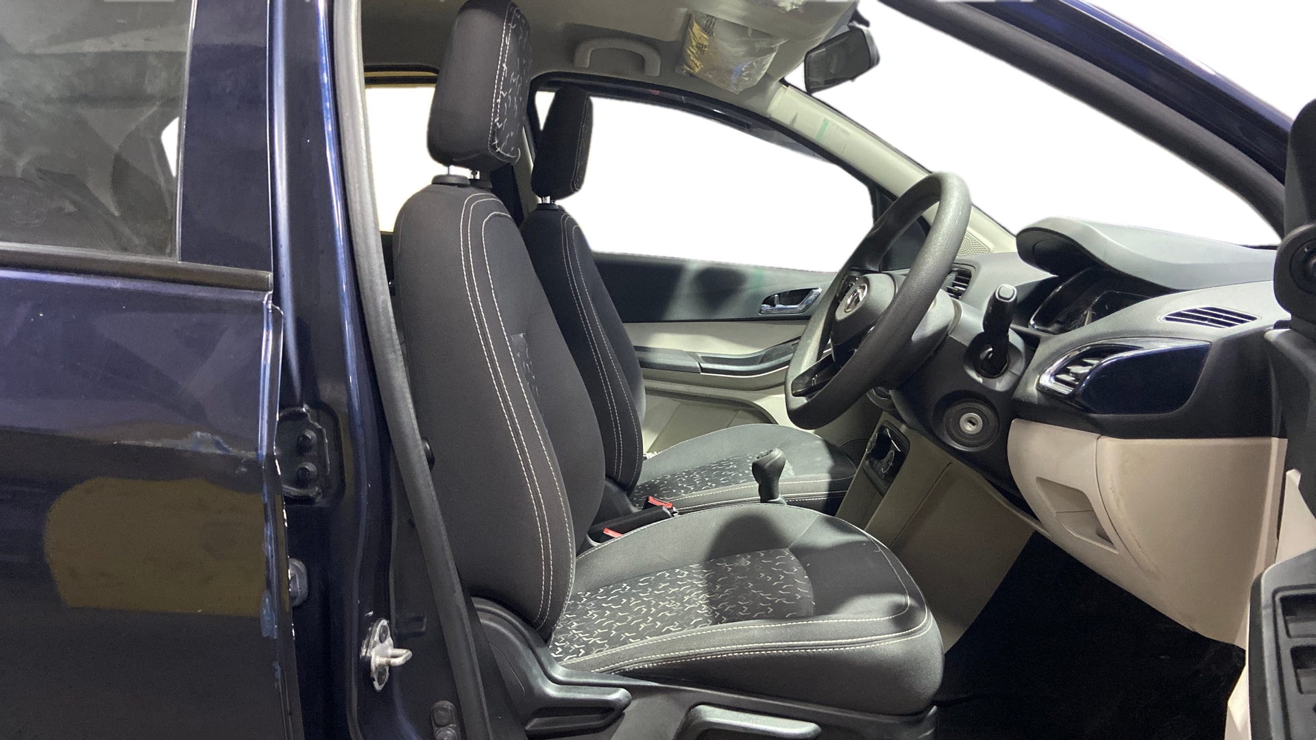 Used 2022 Tata Tiago Used 2022 Tata Tiago
