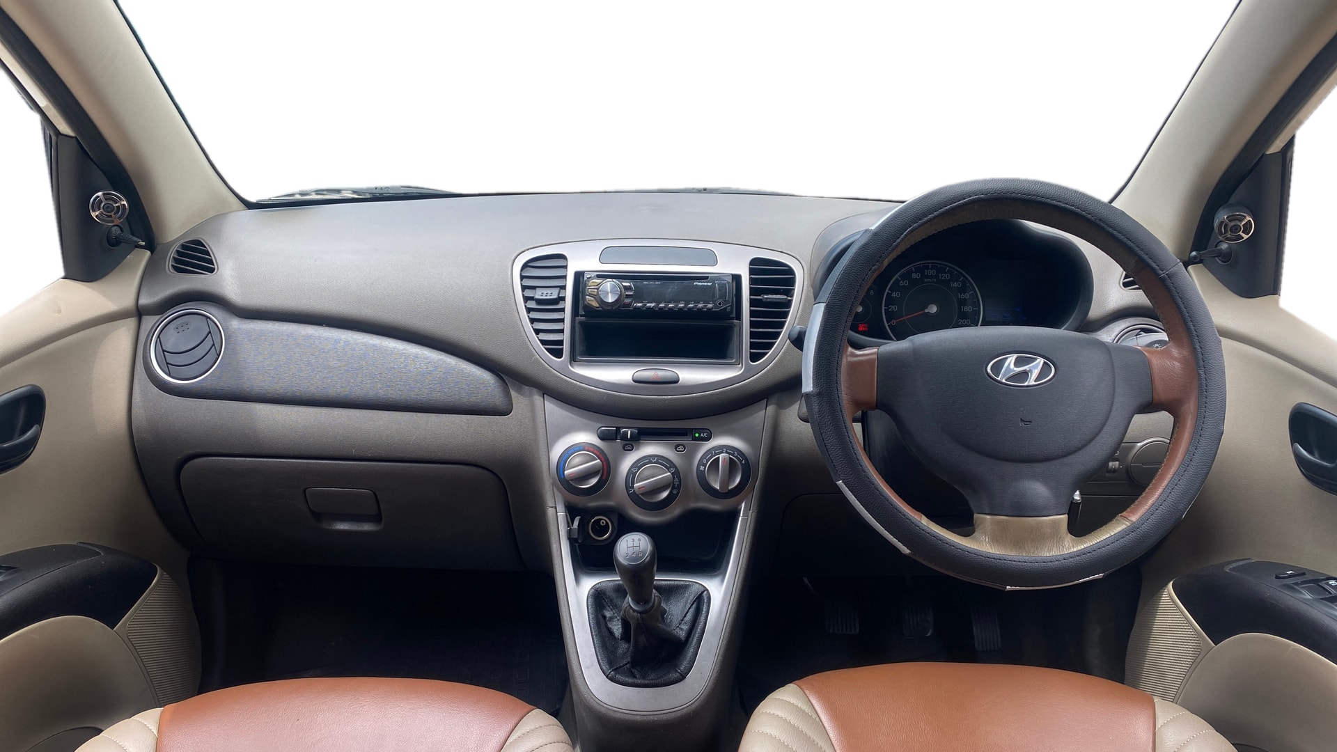 View 2014 Hyundai i10 1.1 Magna Image 15 Used 2014 Hyundai i10 1.1 Magna Image 15