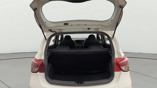 View Hyundai Grand i10 Image 38 Used Hyundai Grand i10 Image 38