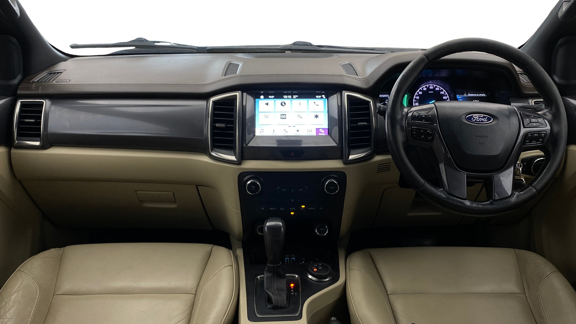 View 2017 Ford Endeavour 3.2L AWD AT Titanium Image 17 Used 2017 Ford Endeavour 3.2L AWD AT Titanium Image 17