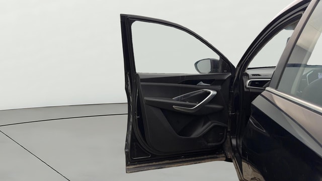 View MG Hector Image 33 Used MG Hector Image 33
