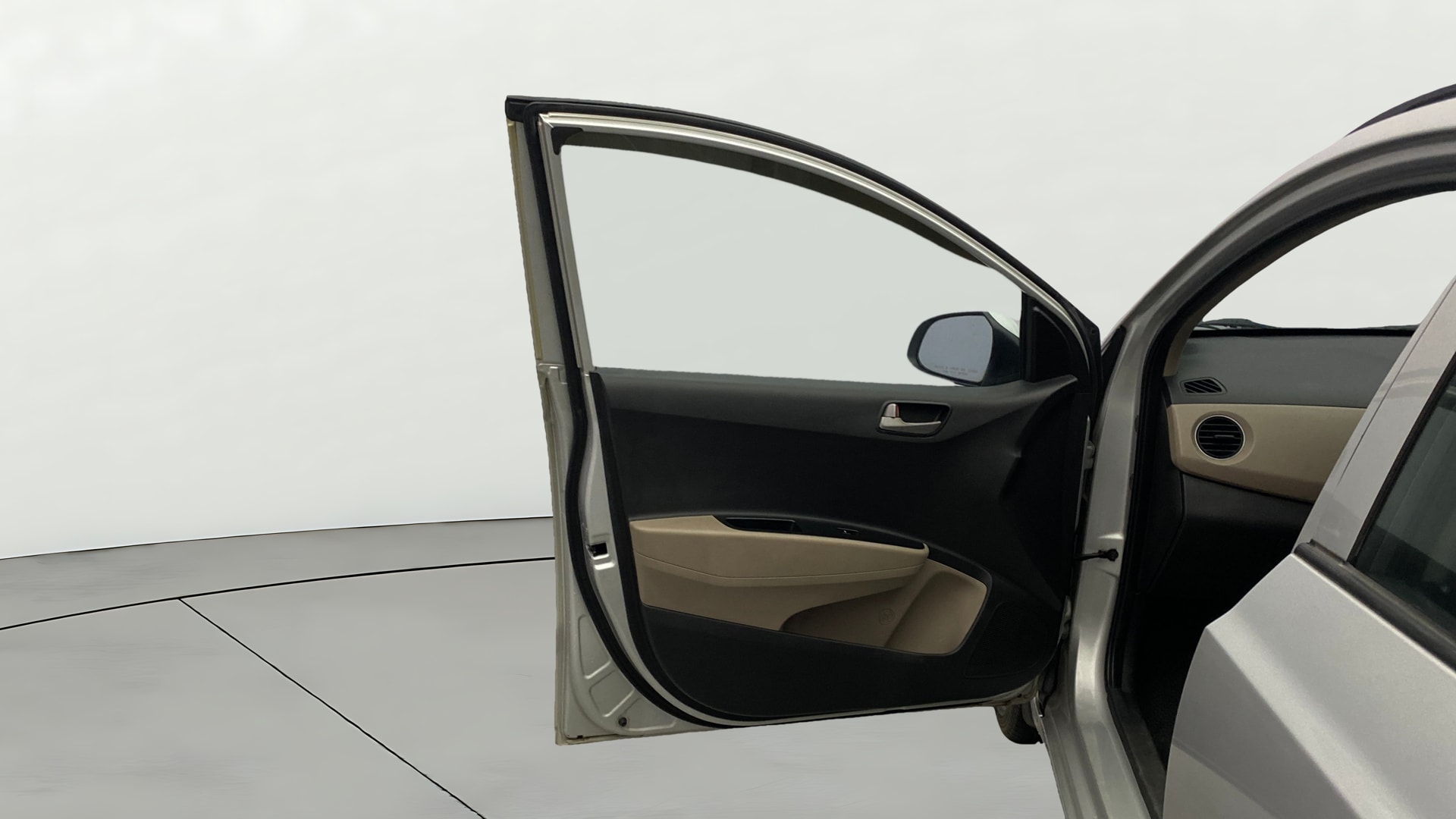 View 2014 Hyundai Grand i10 Asta AT 1.2 Kappa VTVT Image 30 Used 2014 Hyundai Grand i10 Asta AT 1.2 Kappa VTVT Image 30