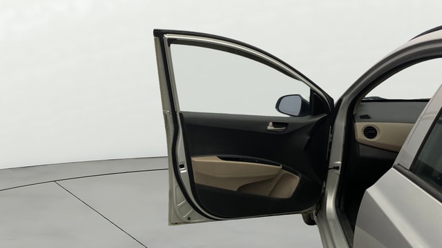View Hyundai Grand i10 Image 30 Used Hyundai Grand i10 Image 30