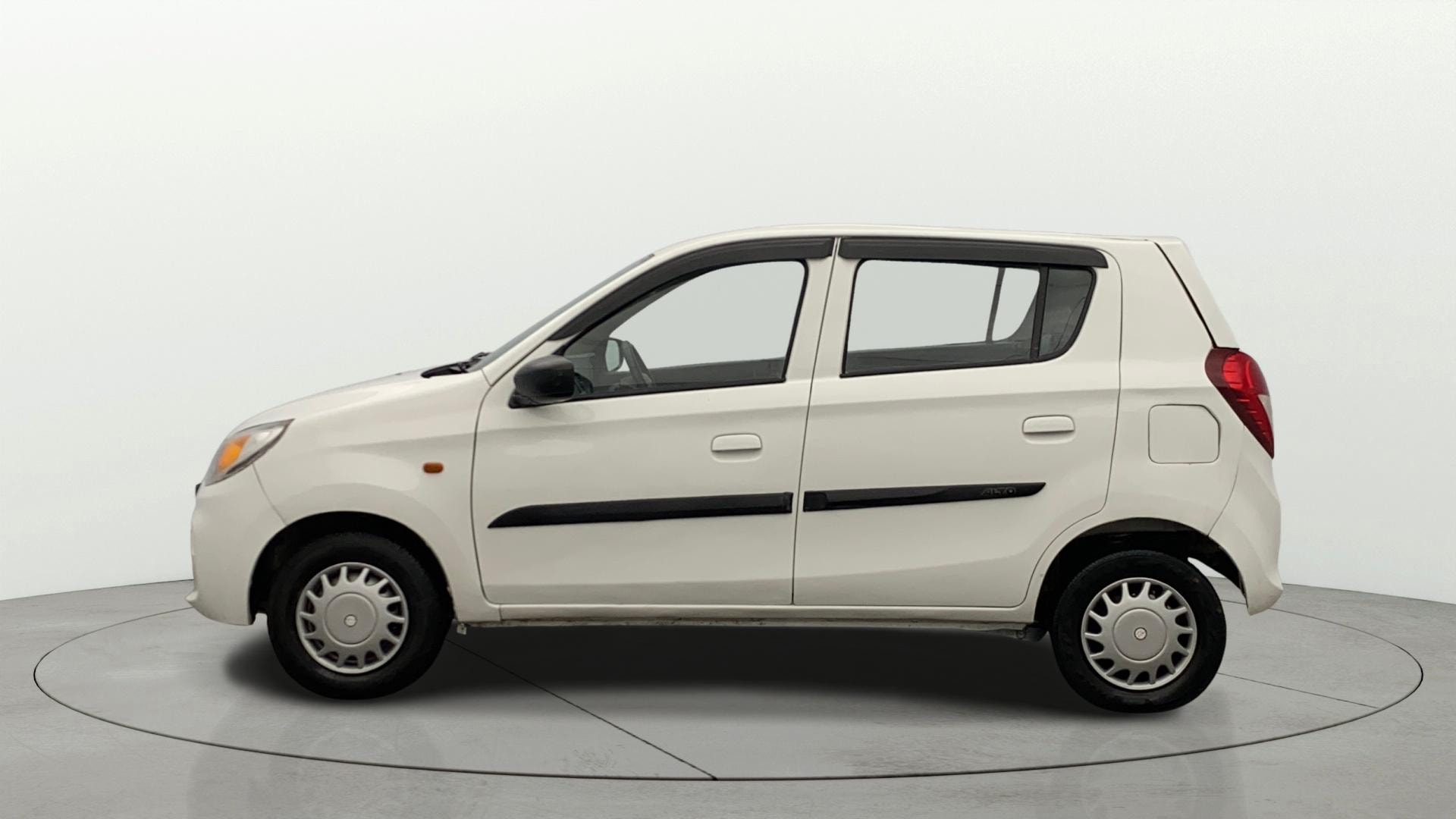View 2020 Maruti Suzuki 1000 Base Variant Image 5 Used 2020 Maruti Suzuki 1000 Base Variant Image 5