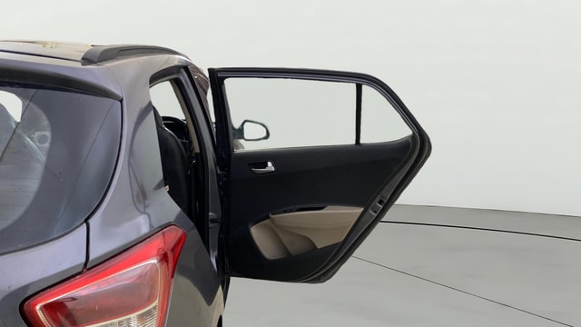 View Hyundai Grand i10 Image 7 Used Hyundai Grand i10 Image 7