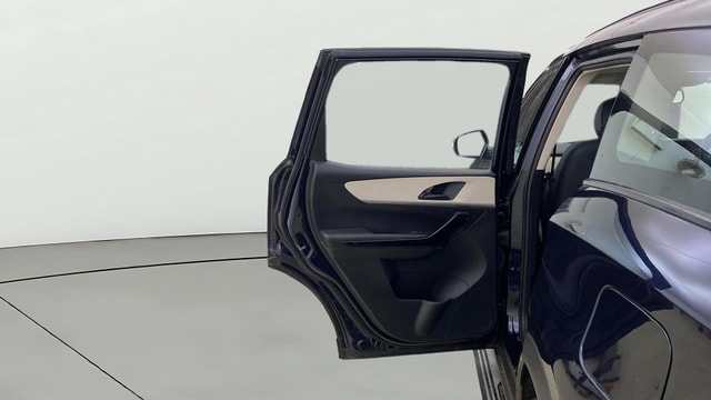View Mahindra XUV700 Image 22 Used Mahindra XUV700 Image 22