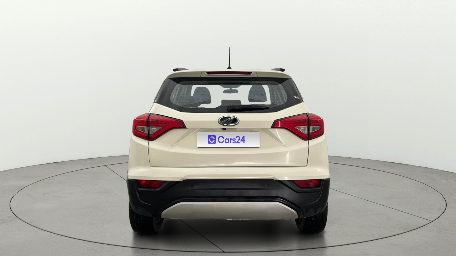 View 2019 Mahindra XUV300 W4 Petrol BS IV Image 41 Used 2019 Mahindra XUV300 W4 Petrol BS IV Image 41