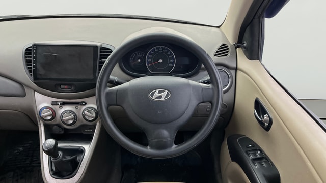 View Hyundai i10 Image 12 Used Hyundai i10 Image 12