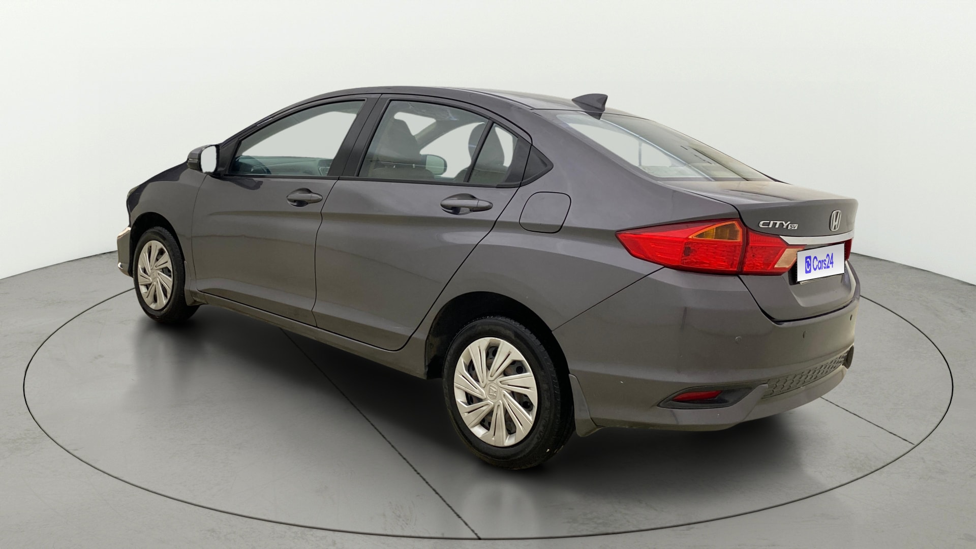View 2018 Honda City ZX MT Diesel Anniversary Edition Image 2 Used 2018 Honda City ZX MT Diesel Anniversary Edition Image 2
