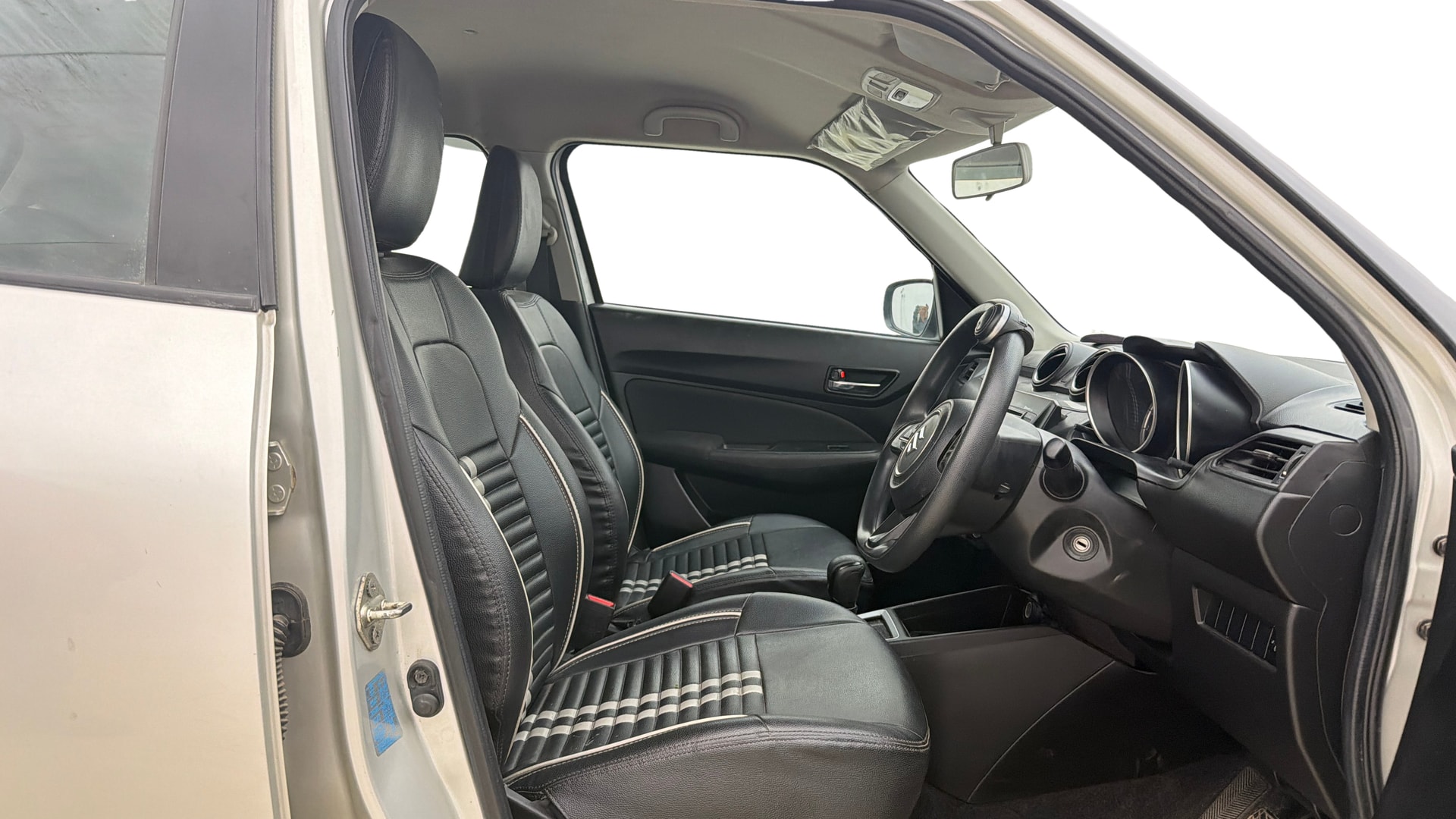 View 2018 Maruti Suzuki 1000 Base Variant Image 25 Used 2018 Maruti Suzuki 1000 Base Variant Image 25