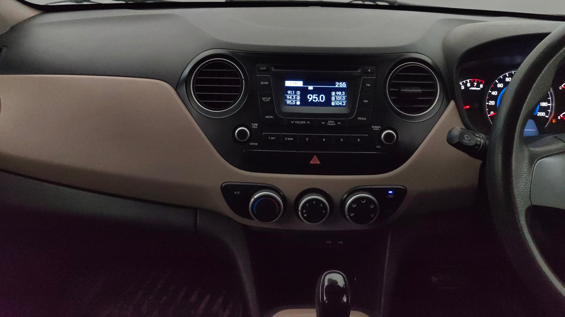 Used 2014 Hyundai Grand i10 Used 2014 Hyundai Grand i10