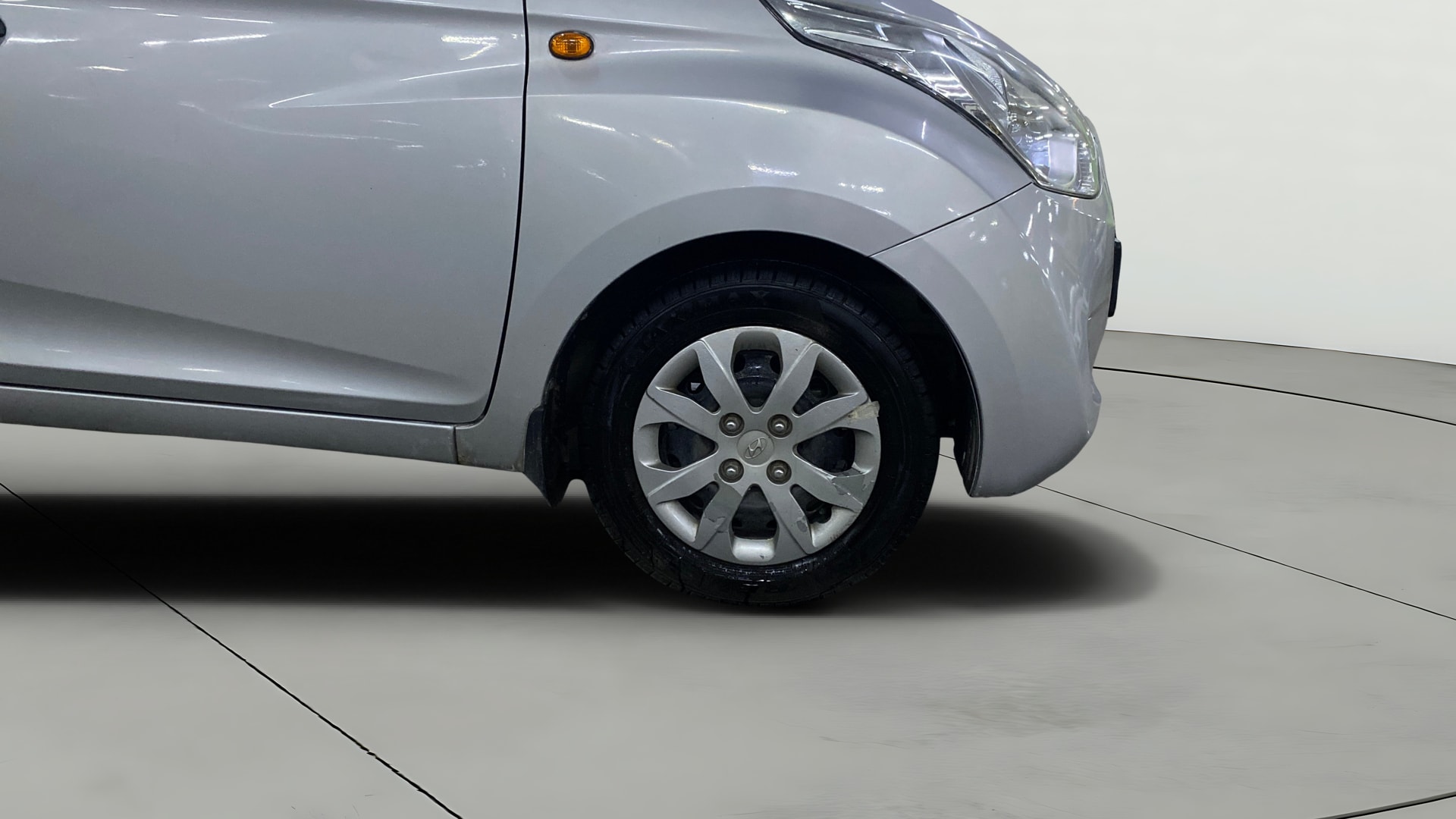 View 2016 Hyundai EON Magna Plus Image 40 Used 2016 Hyundai EON Magna Plus Image 40