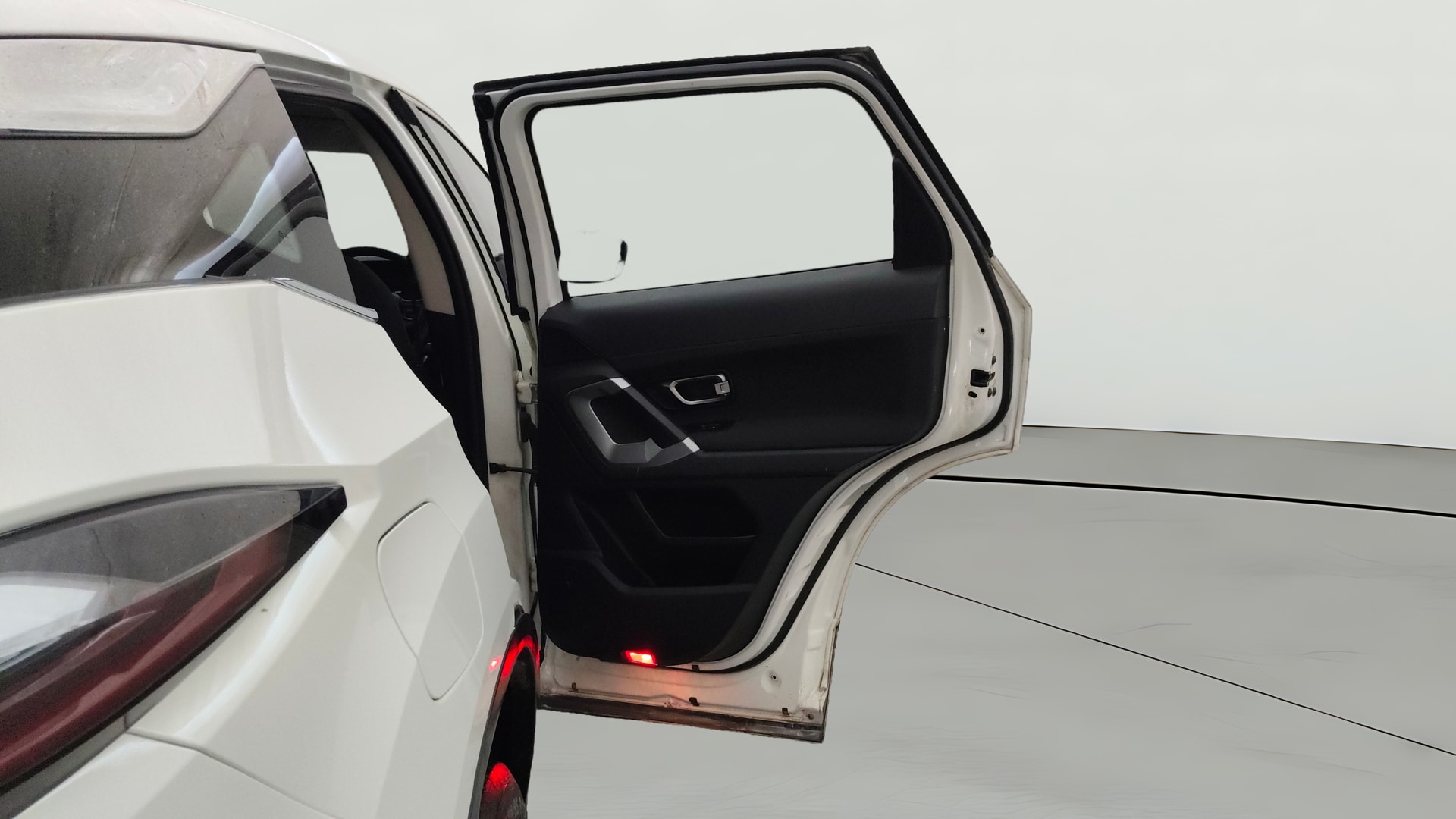 View 2020 Tata Harrier XE Image 8 Used 2020 Tata Harrier XE Image 8