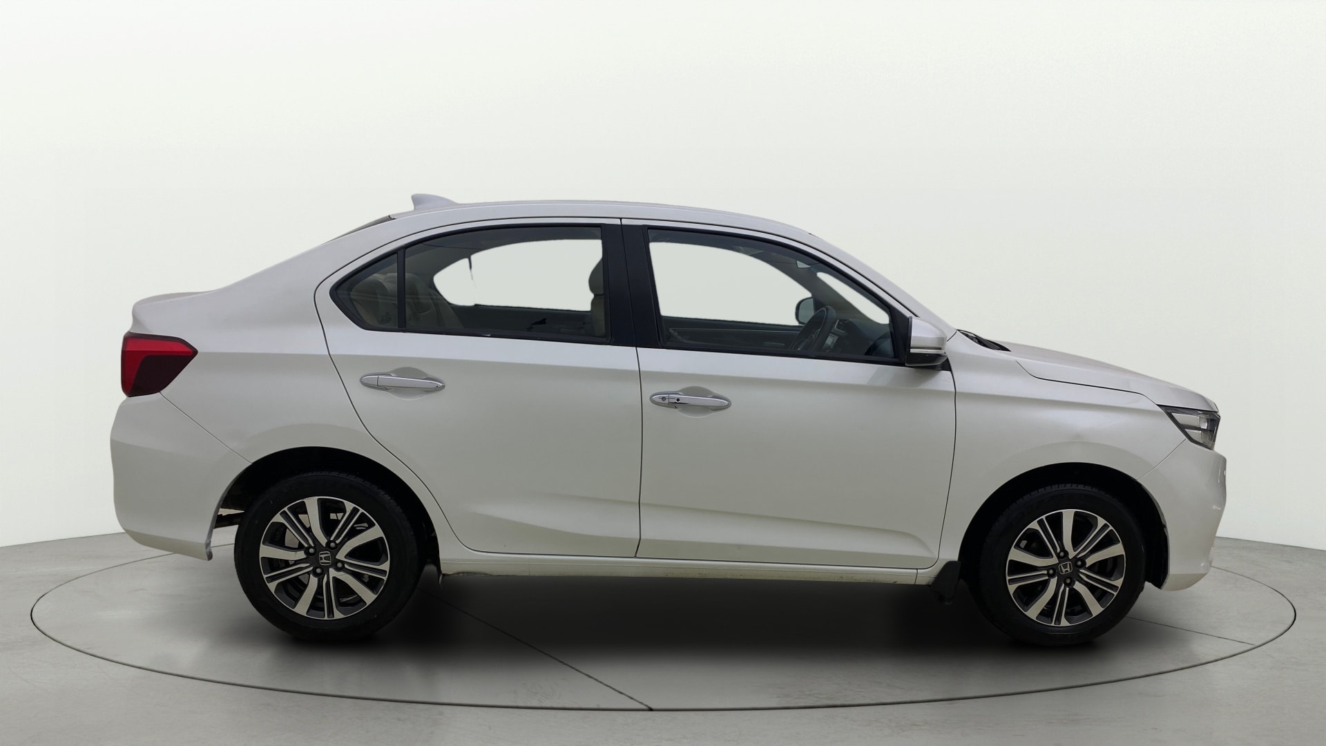 View 2022 Honda Amaze E MT Petrol BS IV Image 8 Used 2022 Honda Amaze E MT Petrol BS IV Image 8