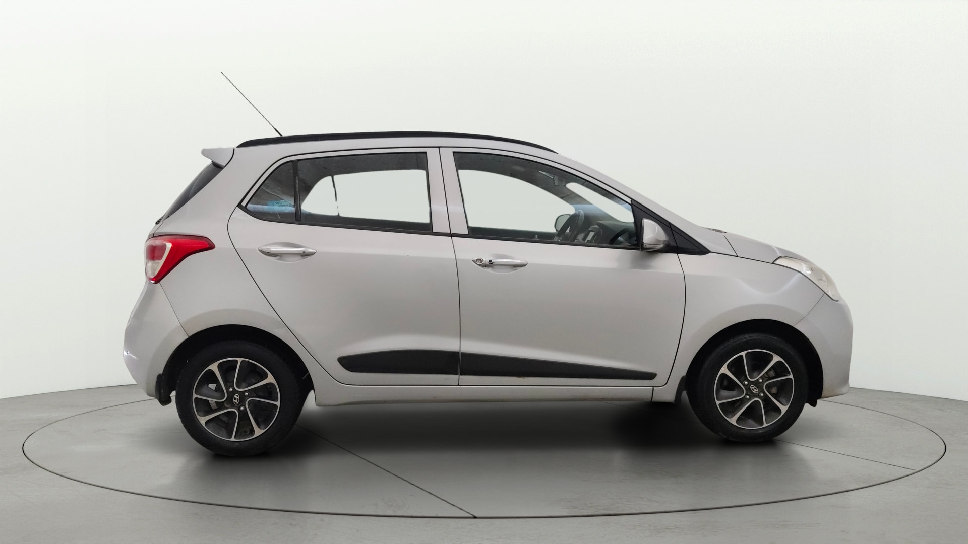 View 2017 Hyundai Grand i10 1.2 Asta Petrol Image 8 Used 2017 Hyundai Grand i10 1.2 Asta Petrol Image 8