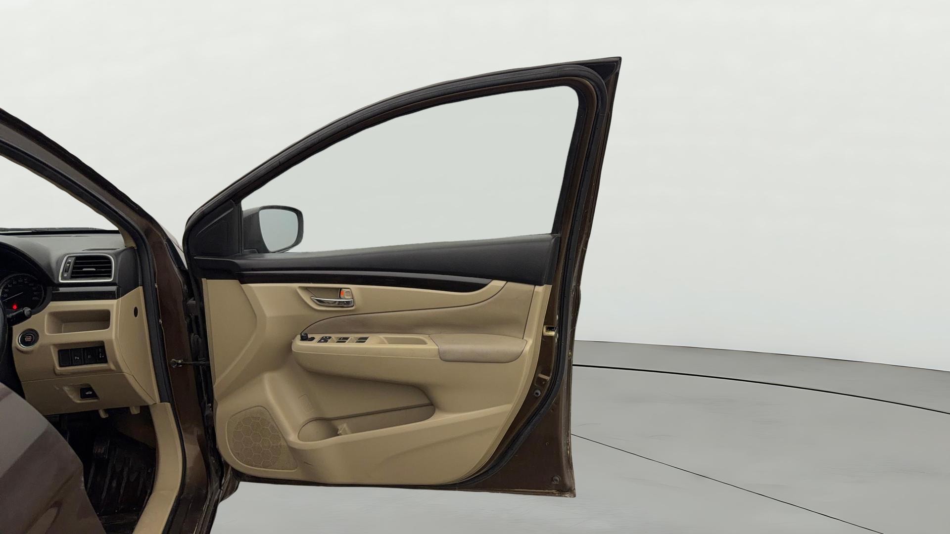 View 2015 Maruti Suzuki 1000 Base Variant Image 45 Used 2015 Maruti Suzuki 1000 Base Variant Image 45
