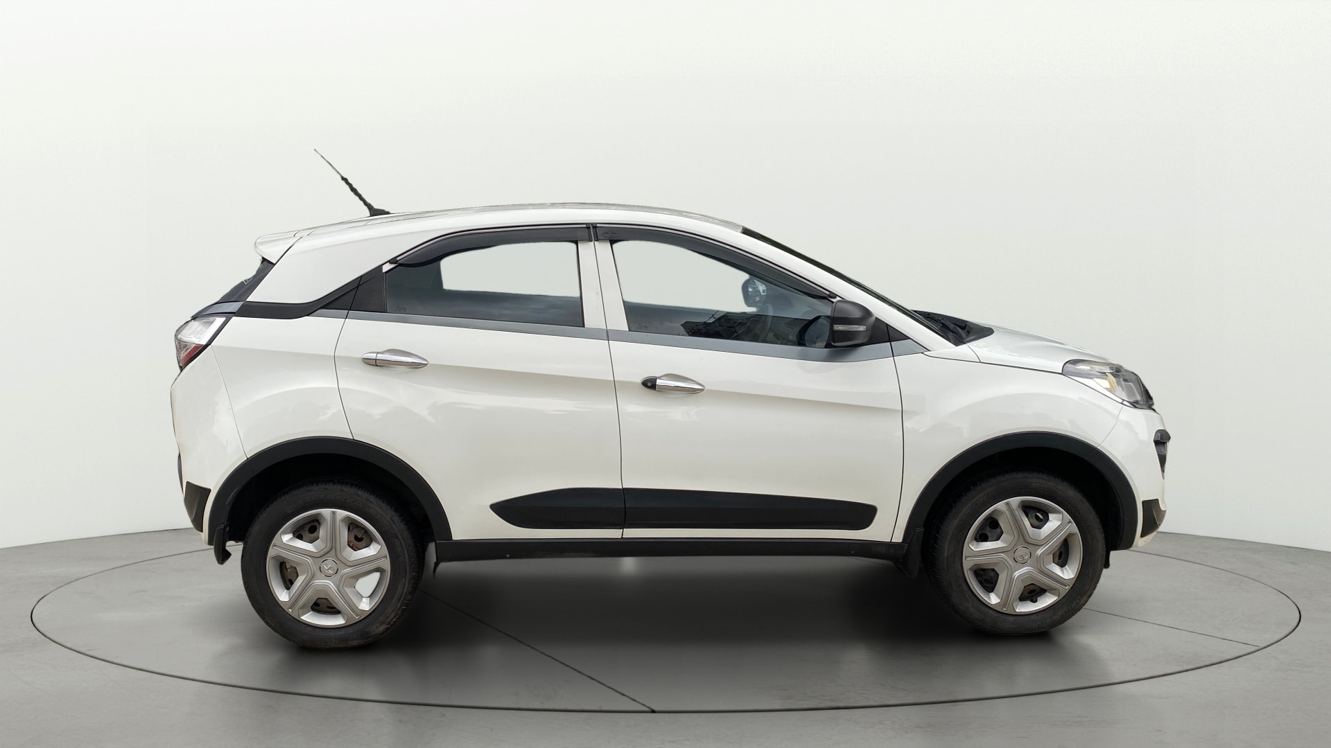View 2019 Tata Nexon Revotron XM Image 25 Used 2019 Tata Nexon Revotron XM Image 25