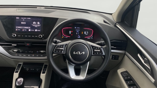 View Kia Carens Image 14 Used Kia Carens Image 14