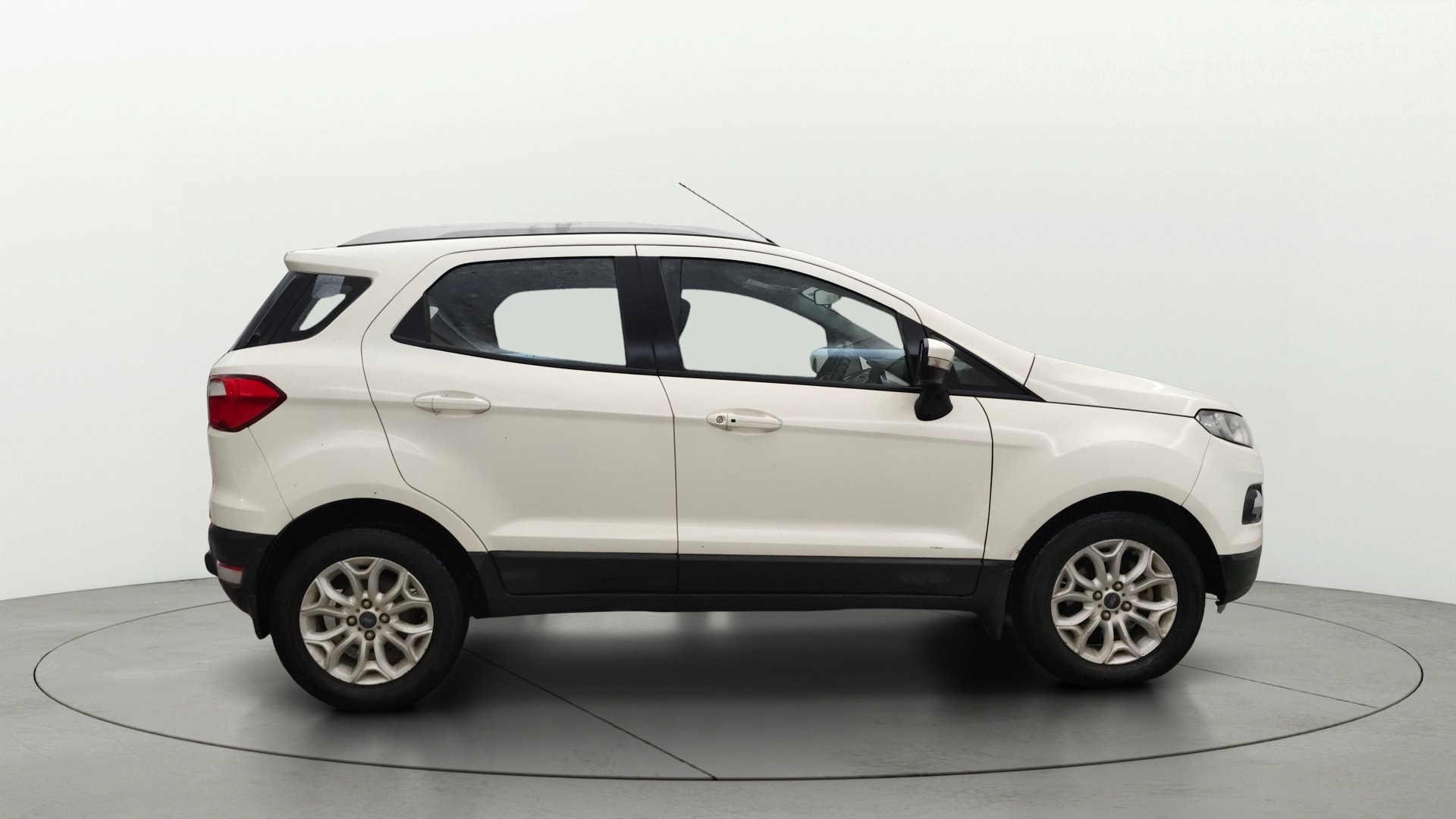 View 2016 Ford EcoSport 1.5 TDCi Diesel Ambiente BS IV Image 8 Used 2016 Ford EcoSport 1.5 TDCi Diesel Ambiente BS IV Image 8