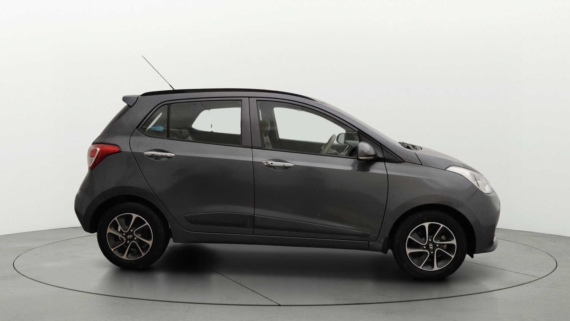 View 2017 Hyundai Grand i10 1.2 Asta Petrol Image 8 Used 2017 Hyundai Grand i10 1.2 Asta Petrol Image 8