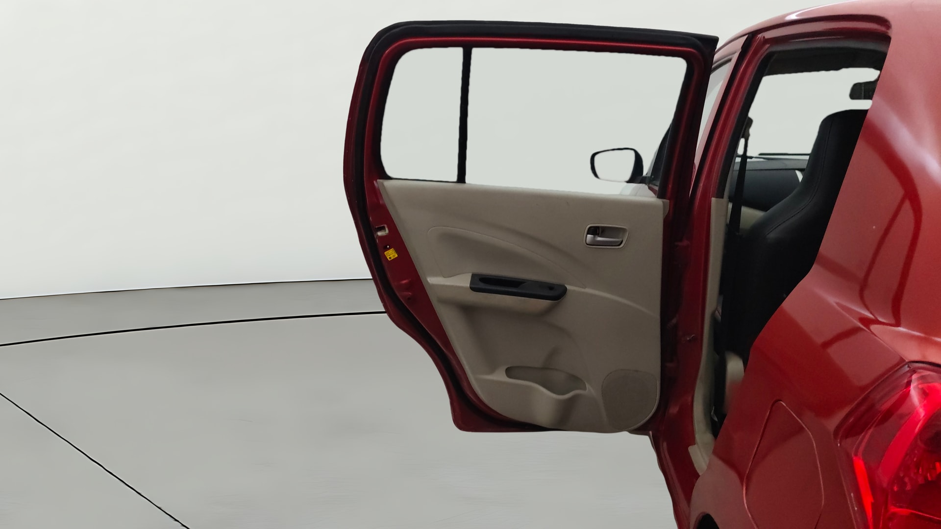 View 2018 Maruti Suzuki 1000 Base Variant Image 22 Used 2018 Maruti Suzuki 1000 Base Variant Image 22