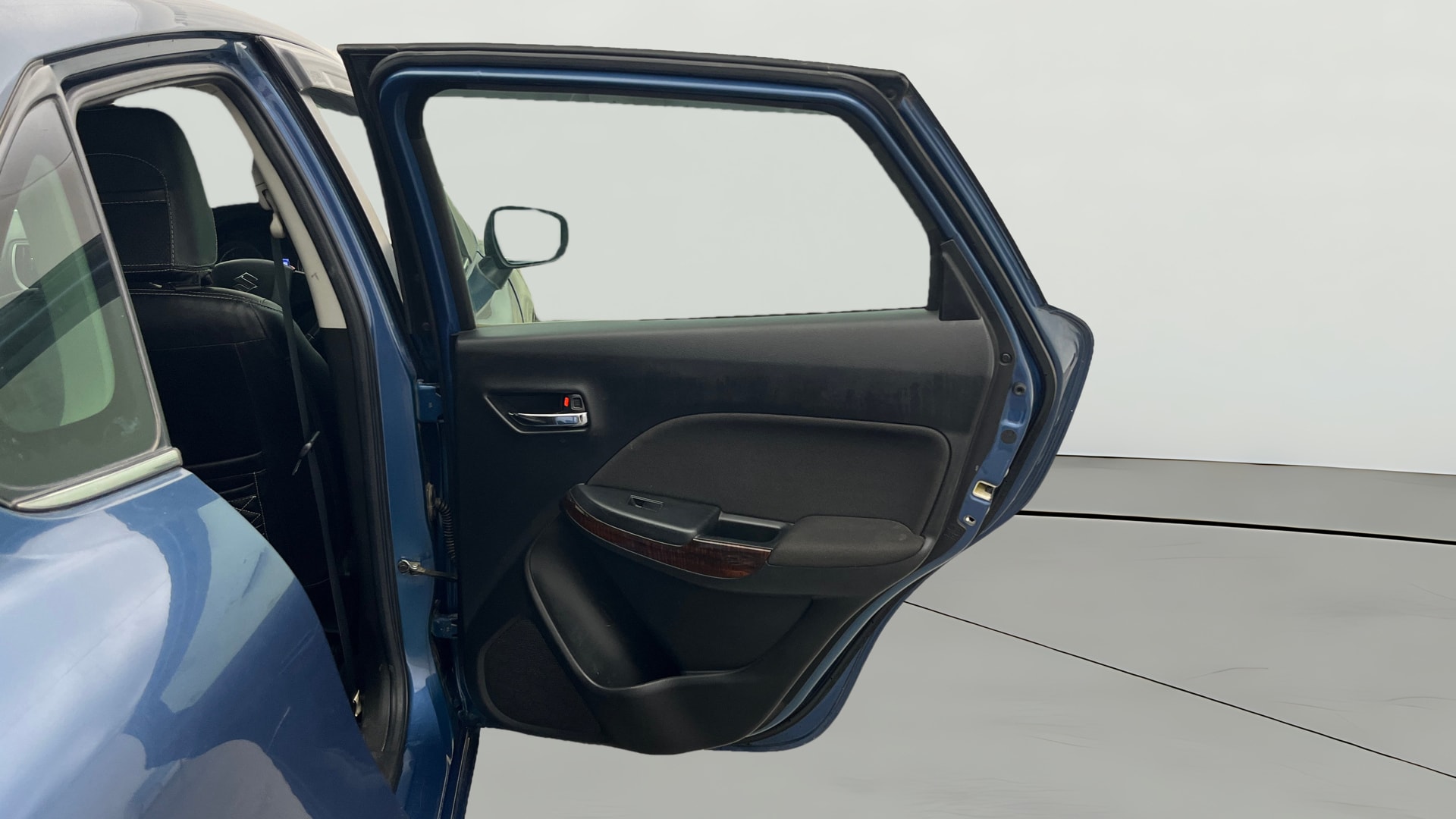 View 2018 Maruti Suzuki 1000 Base Variant Image 5 Used 2018 Maruti Suzuki 1000 Base Variant Image 5