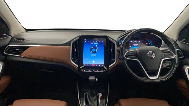 View MG Hector Plus Image 32 Used MG Hector Plus Image 32