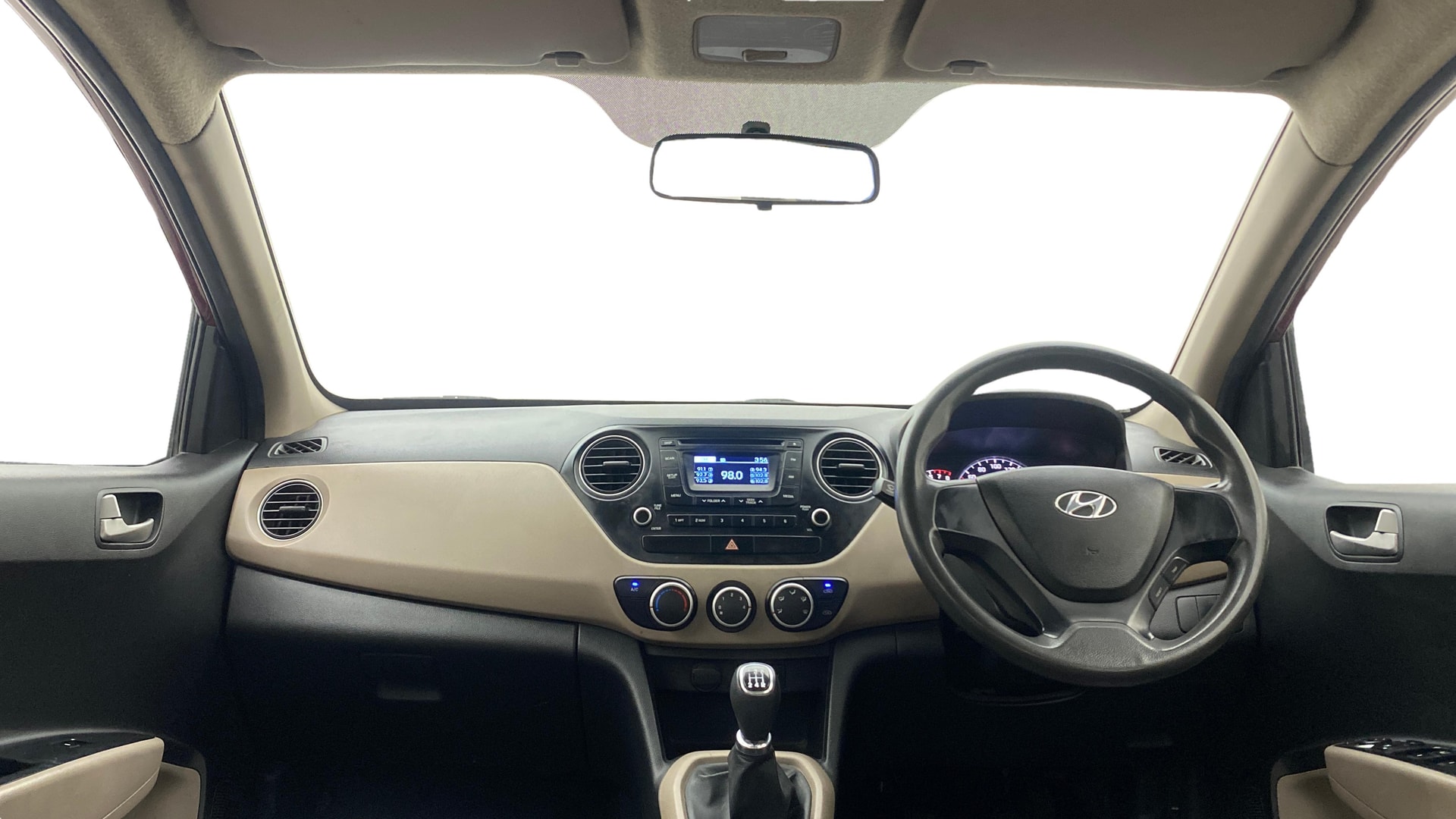 View 2014 Hyundai Grand i10 Sportz 1.2 Kappa Image 15 Used 2014 Hyundai Grand i10 Sportz 1.2 Kappa Image 15