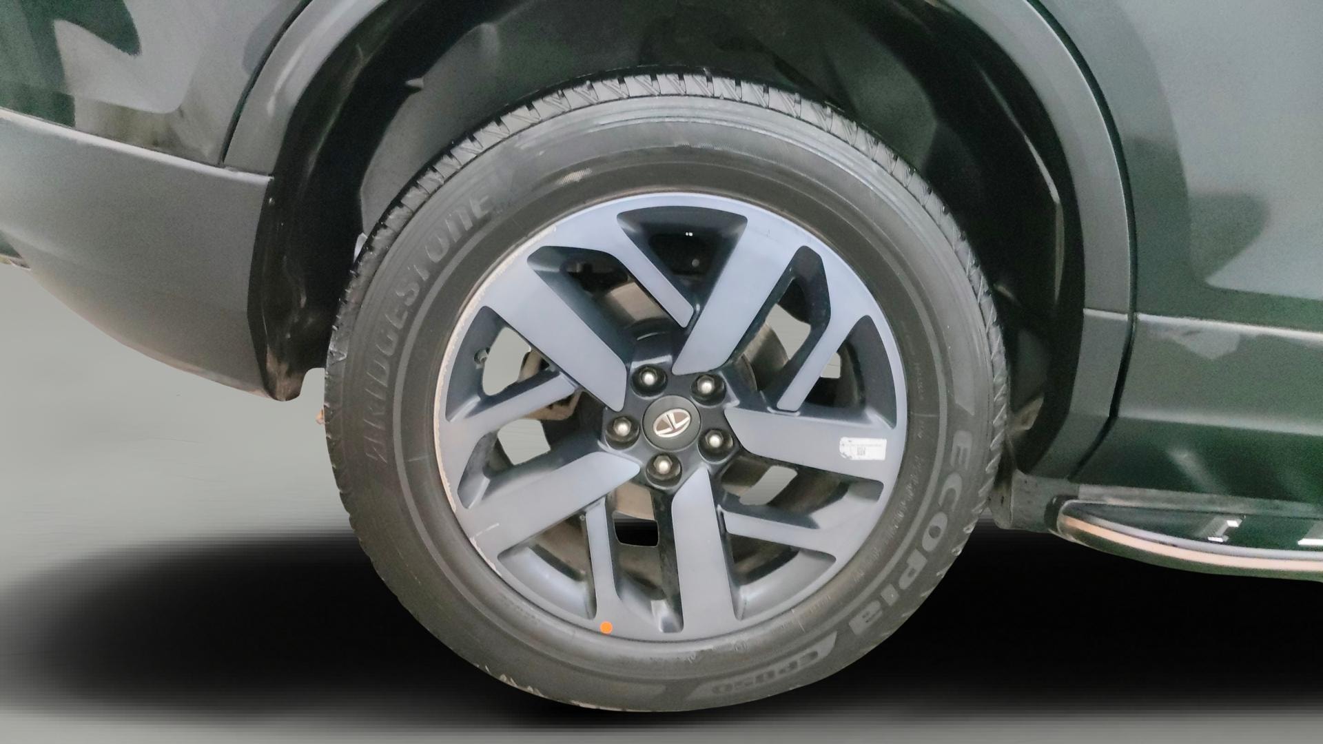 View 2022 Tata Safari XZA Plus Image 35 Used 2022 Tata Safari XZA Plus Image 35