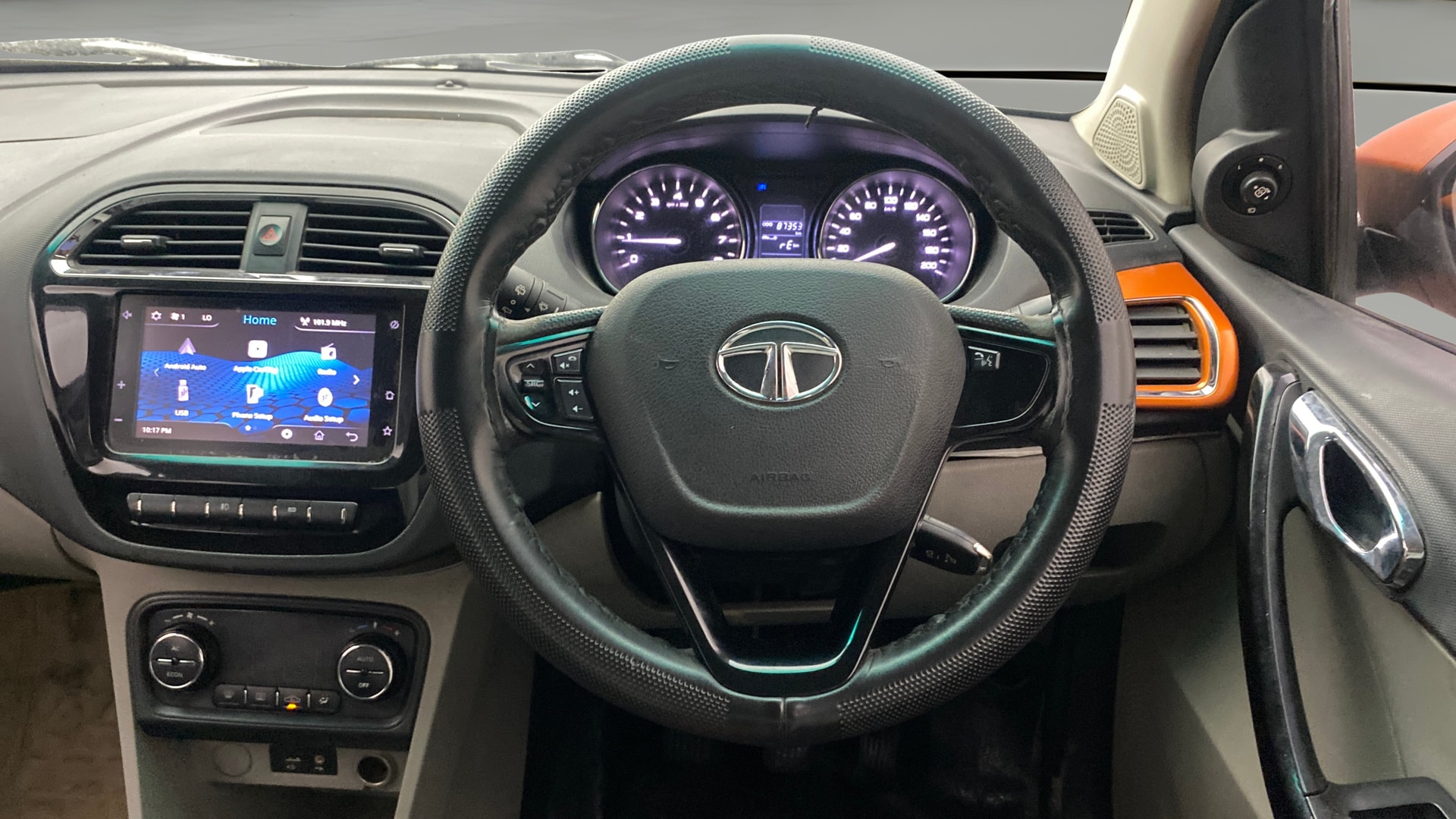 View 2019 Tata Tiago Revotorq XB Image 21 Used 2019 Tata Tiago Revotorq XB Image 21