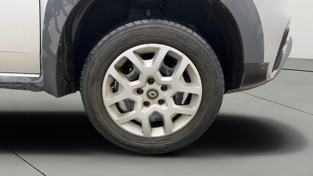 View Renault Duster Image 40 Used Renault Duster Image 40