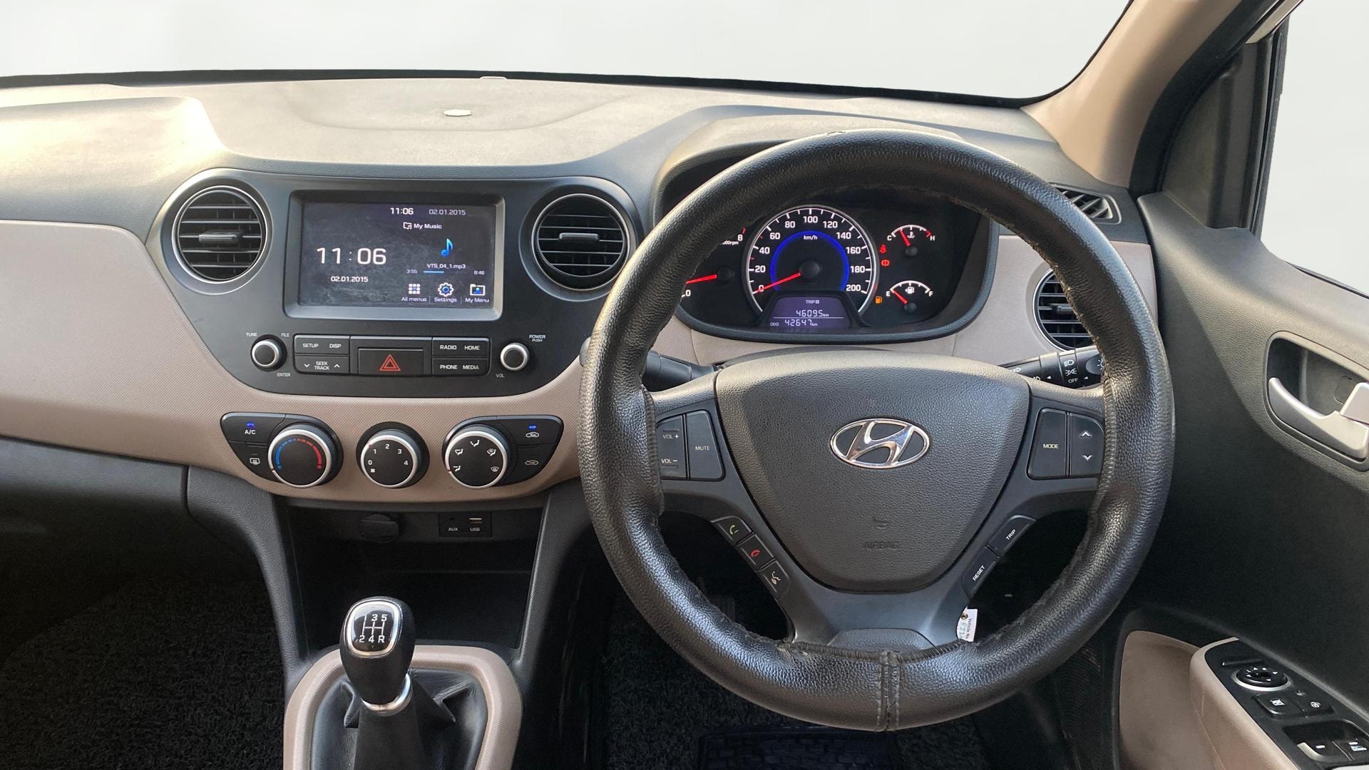 View 2018 Hyundai Grand i10 Sportz 1.2 Kappa Image 20 Used 2018 Hyundai Grand i10 Sportz 1.2 Kappa Image 20