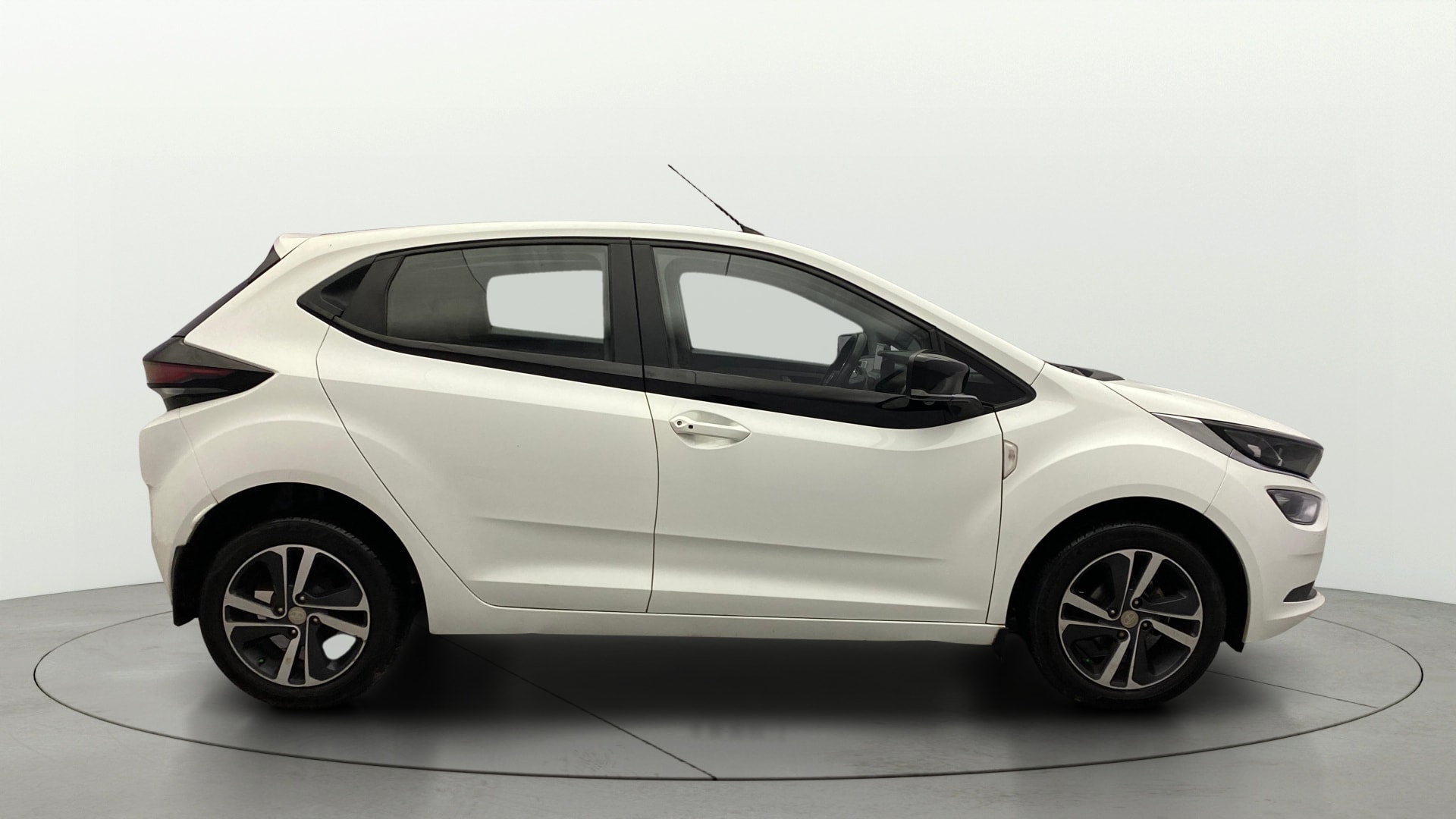 View 2020 Tata Altroz XZ Petrol Image 28 Used 2020 Tata Altroz XZ Petrol Image 28