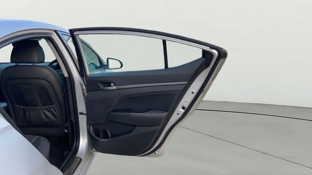 View Hyundai Elantra Image 8 Used Hyundai Elantra Image 8
