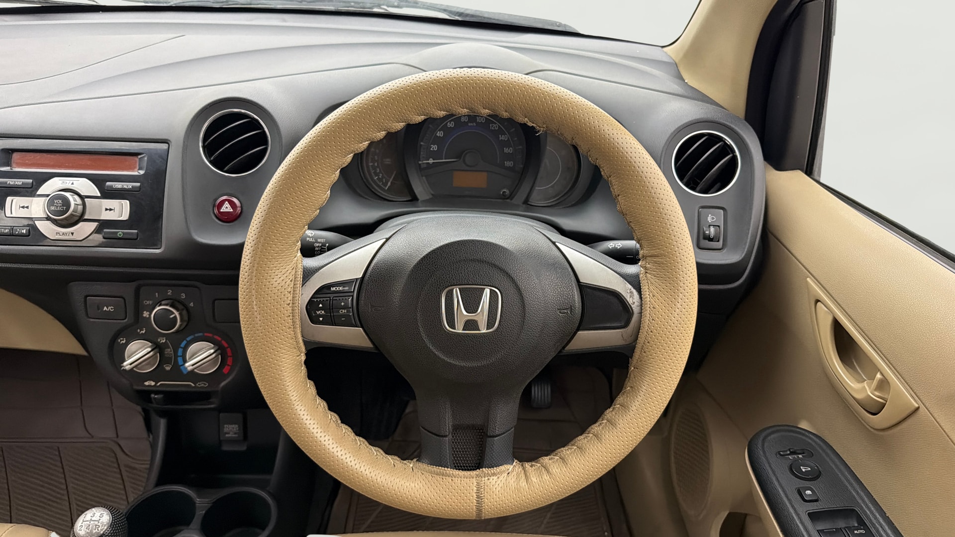 View 2015 Honda Amaze E MT Petrol BS IV Image 20 Used 2015 Honda Amaze E MT Petrol BS IV Image 20