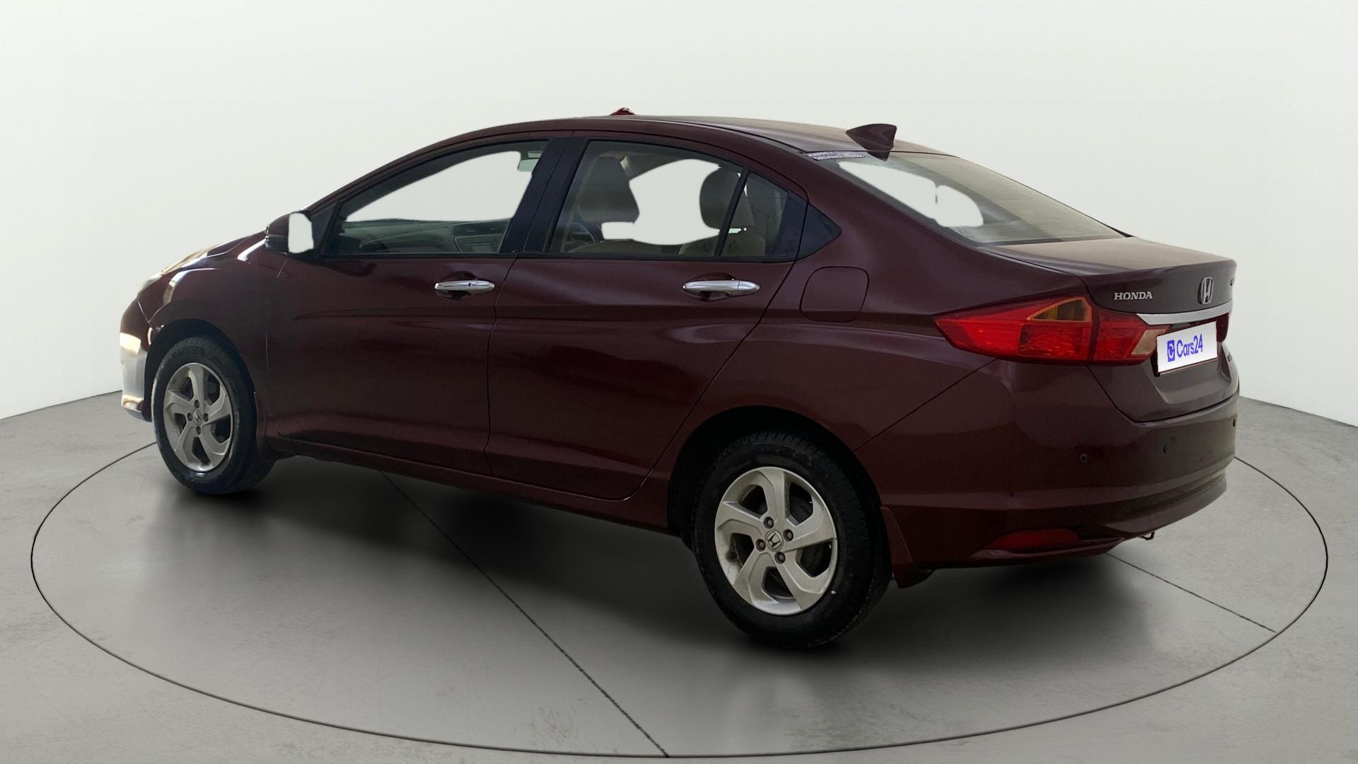 View 2016 Honda City ZX MT Diesel Anniversary Edition Image 2 Used 2016 Honda City ZX MT Diesel Anniversary Edition Image 2