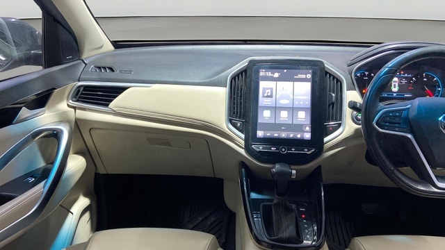 View MG Hector Image 33 Used MG Hector Image 33