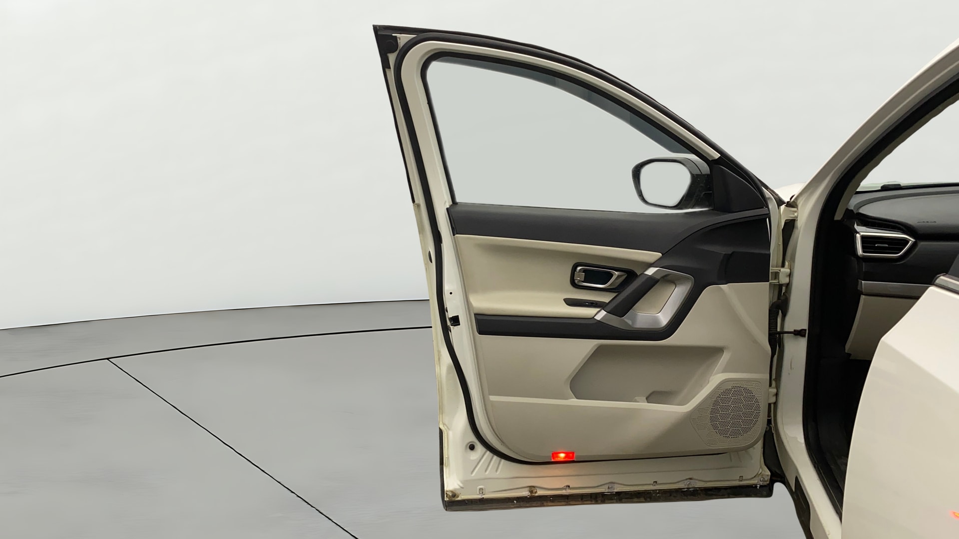 View 2021 Tata Safari XZ Plus Image 39 Used 2021 Tata Safari XZ Plus Image 39
