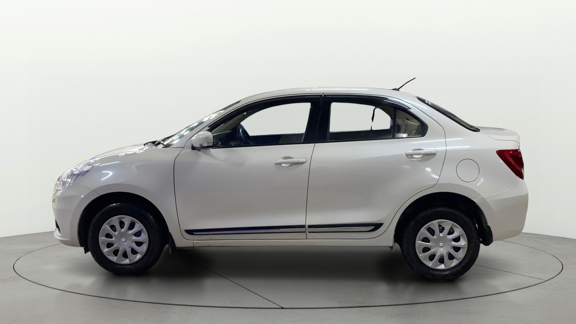 View 2023 Maruti Suzuki 1000 Base Variant Image 5 Used 2023 Maruti Suzuki 1000 Base Variant Image 5