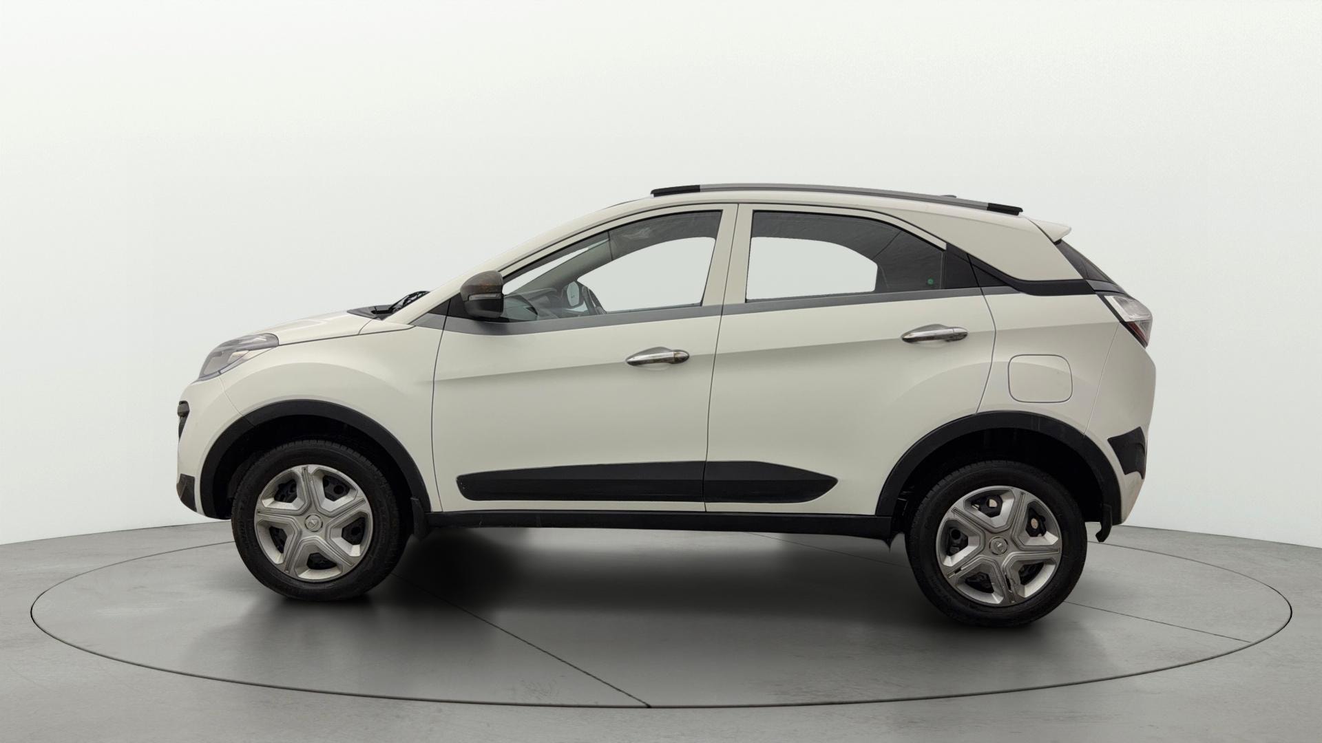 View 2019 Tata Nexon Revotron XM Image 5 Used 2019 Tata Nexon Revotron XM Image 5