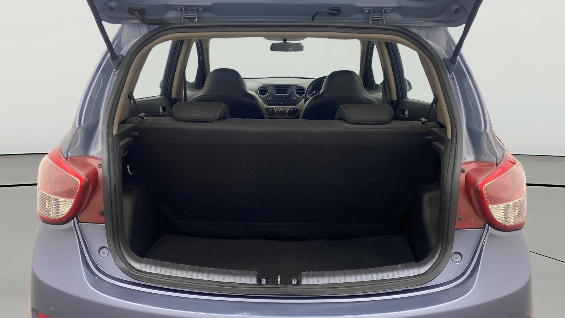 View 2013 Hyundai Grand i10 1.2 Asta Petrol Image 39 Used 2013 Hyundai Grand i10 1.2 Asta Petrol Image 39