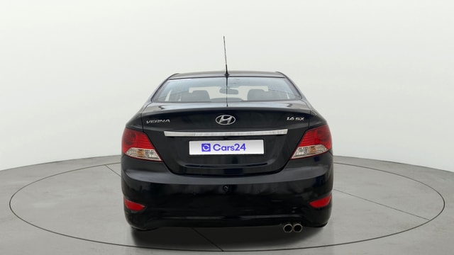 View Hyundai Fluidic Verna Image 39 Used Hyundai Fluidic Verna Image 39
