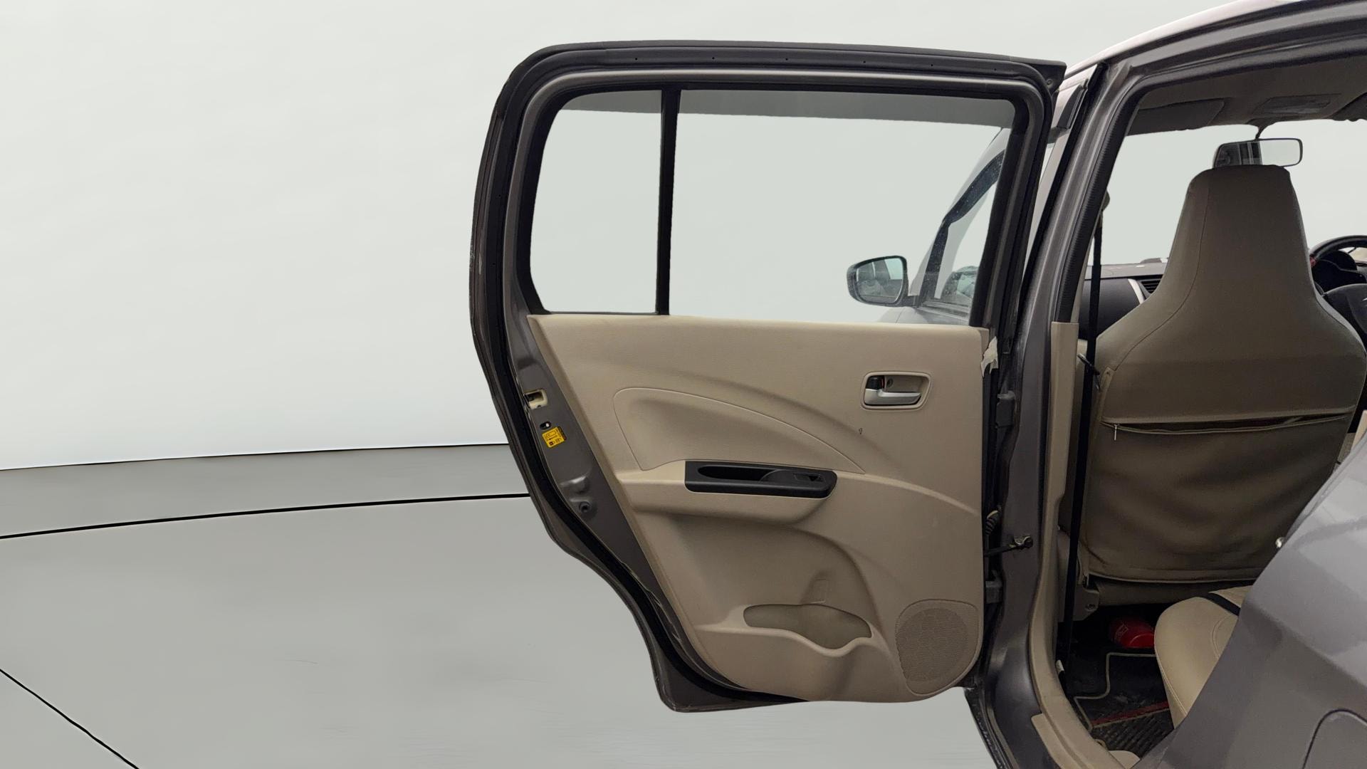 View 2019 Maruti Suzuki 1000 Base Variant Image 22 Used 2019 Maruti Suzuki 1000 Base Variant Image 22