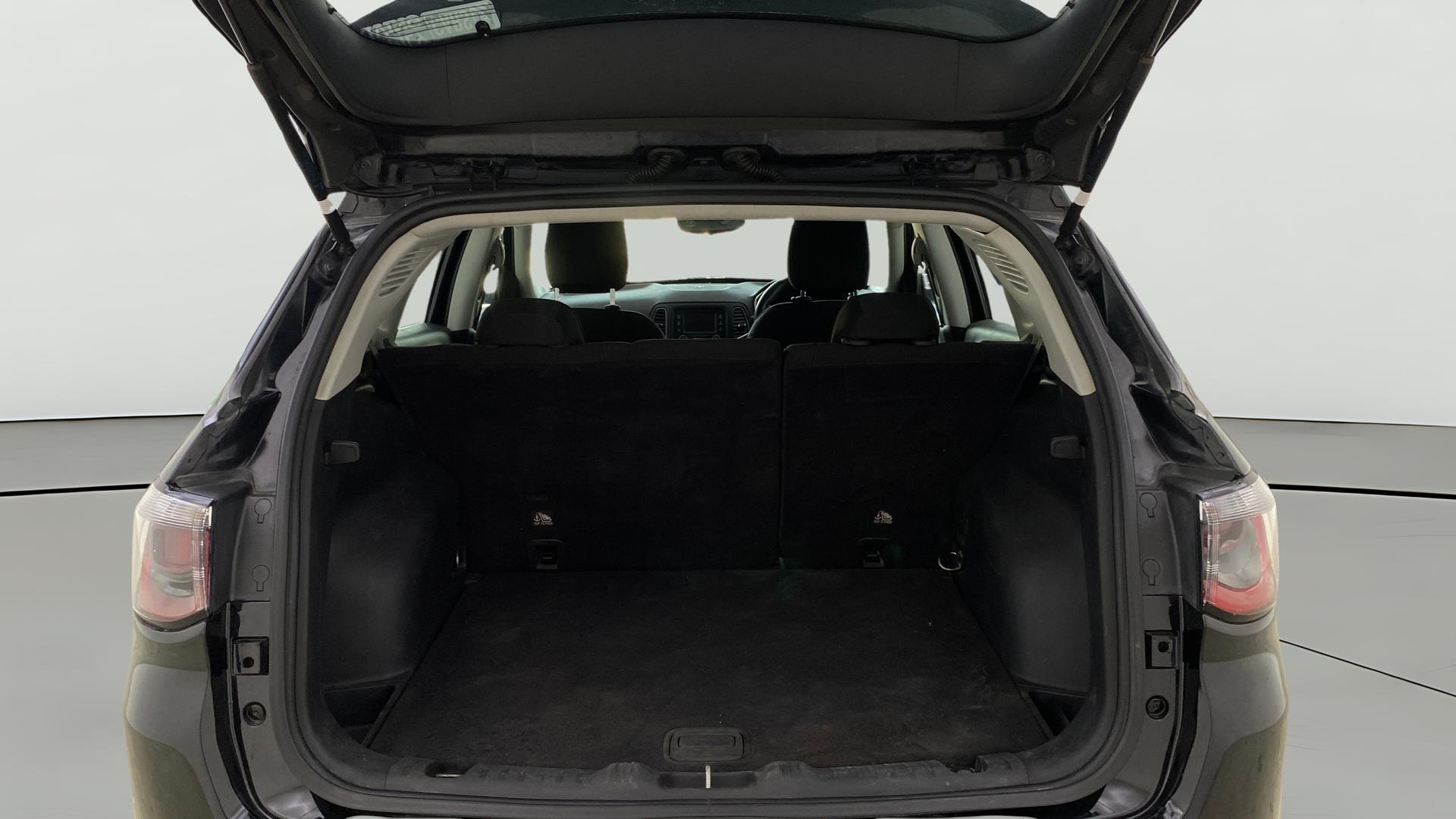 View 2019 Jeep Compass Sport Plus Petrol BS IV Image 36 Used 2019 Jeep Compass Sport Plus Petrol BS IV Image 36
