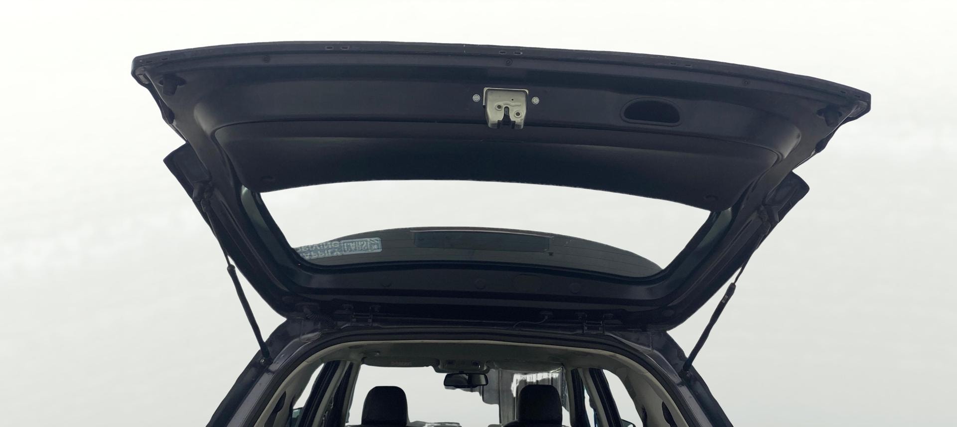 View 2021 Hyundai Alcazar Prestige 6 Seater MT Petrol Image 33 Used 2021 Hyundai Alcazar Prestige 6 Seater MT Petrol Image 33