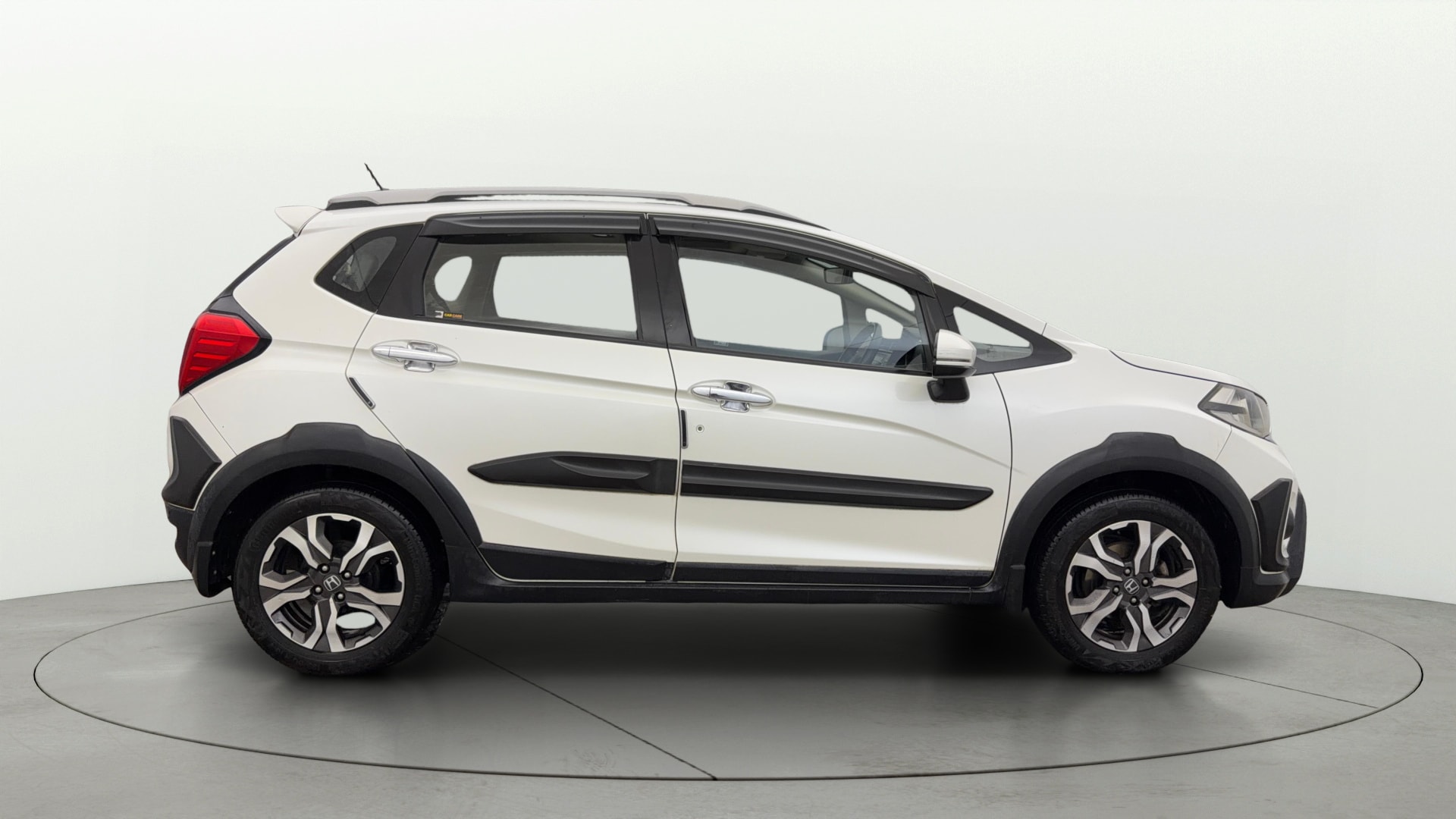 View 2018 Honda WR-V S MT Diesel Edge Edition Image 8 Used 2018 Honda WR-V S MT Diesel Edge Edition Image 8